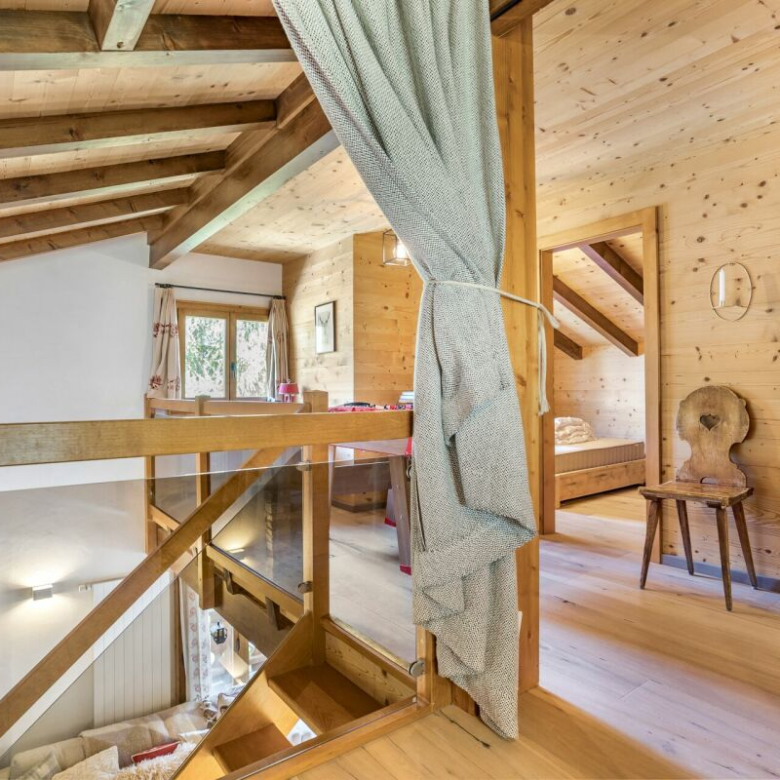 Aussicht, Komfort und Wohlbefinden! Prächtiges möbliertes Chalet in La Tzoumaz