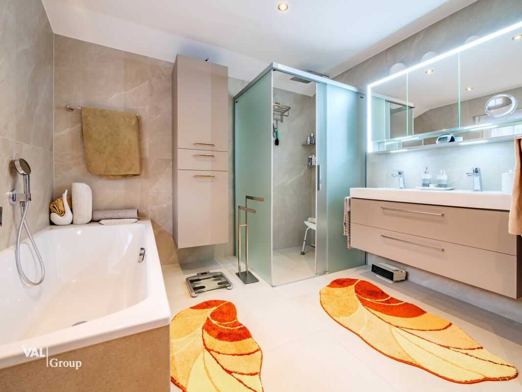 Chalet with exceptional panorama, enhanced by love and passion