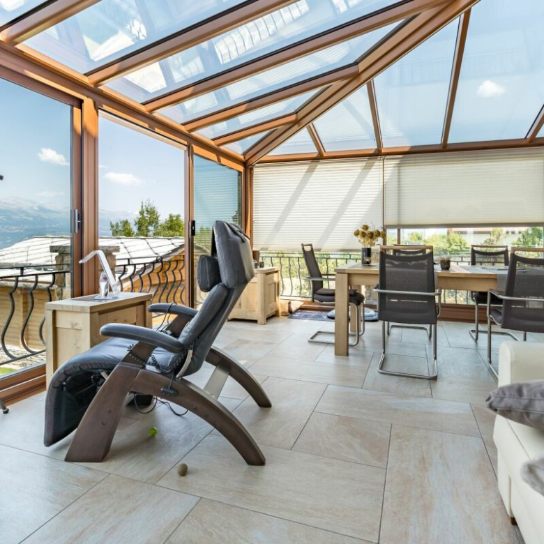 Chalet with exceptional panorama, enhanced by love and passion