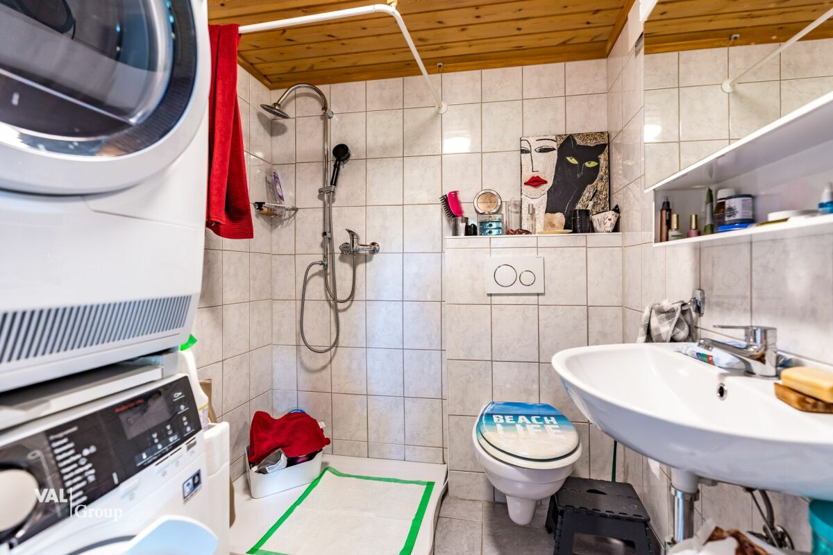Charmant petit chalet avec un grand jardin, en plein cœur du village