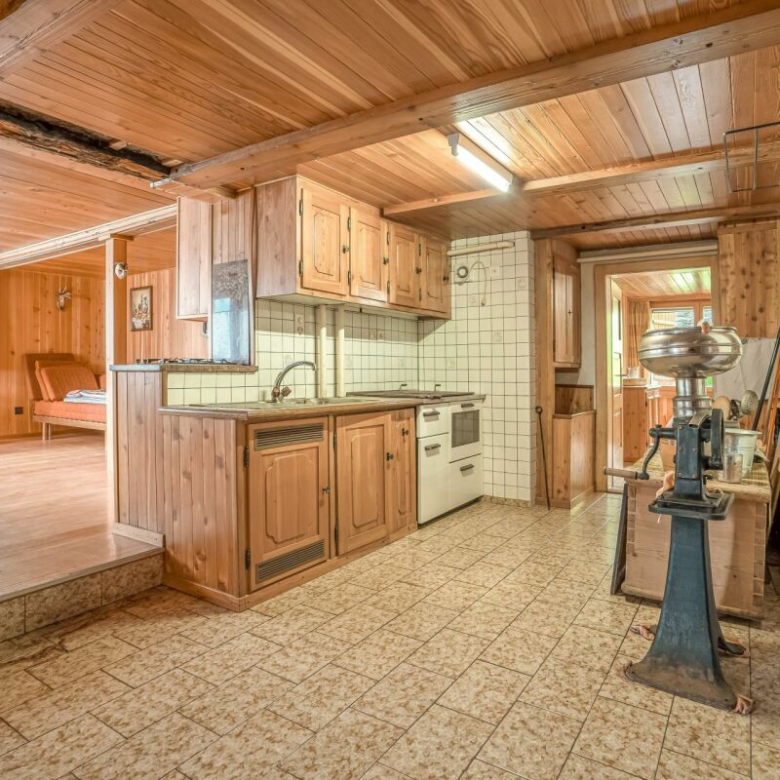 Appartement de 3,5 pièces dans un chalet alpin chaleureux