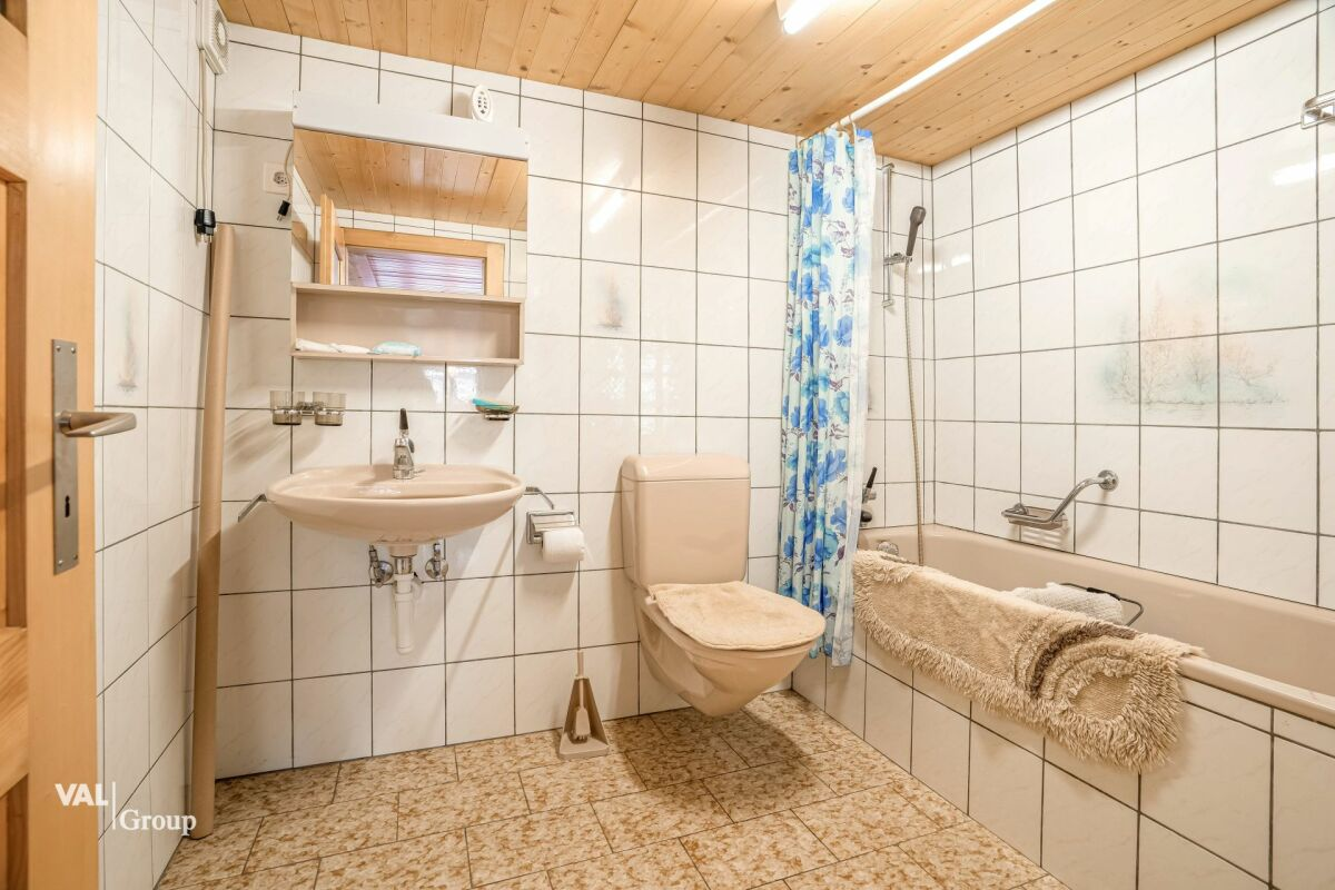 Appartement de 3,5 pièces dans un chalet alpin chaleureux