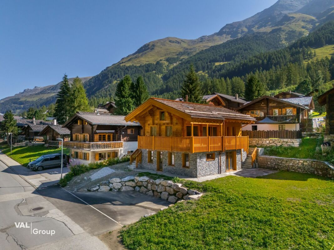 Un charmant chalet aux allures alpines dans un décor à couper le souffle