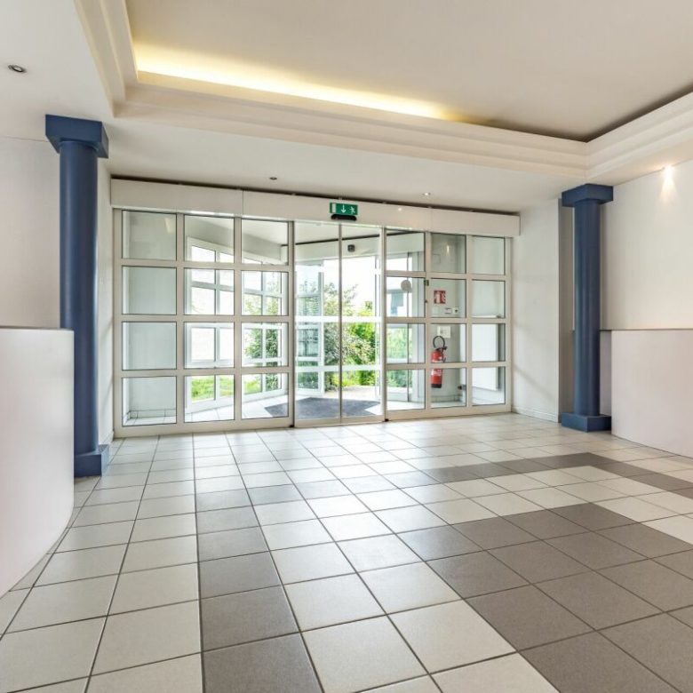 To rent: modern and bright administrative space – 1,200 m² in Aigle
