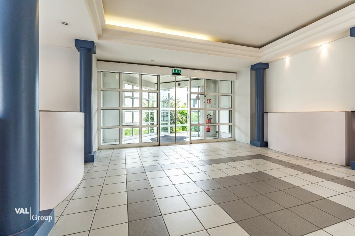 To rent: modern and bright administrative space – 1,200 m² in Aigle