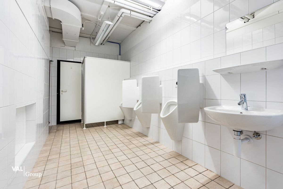 To rent: modern and bright administrative space – 1,200 m² in Aigle