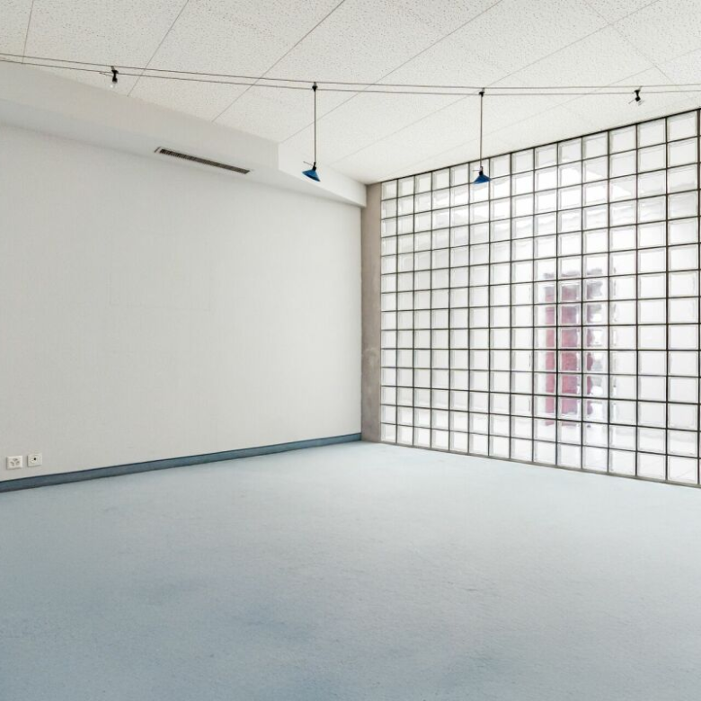 To rent: modern and bright administrative space – 1,200 m² in Aigle