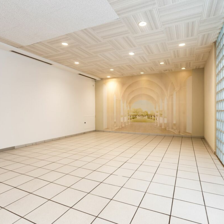 To rent: modern and bright administrative space – 1,200 m² in Aigle