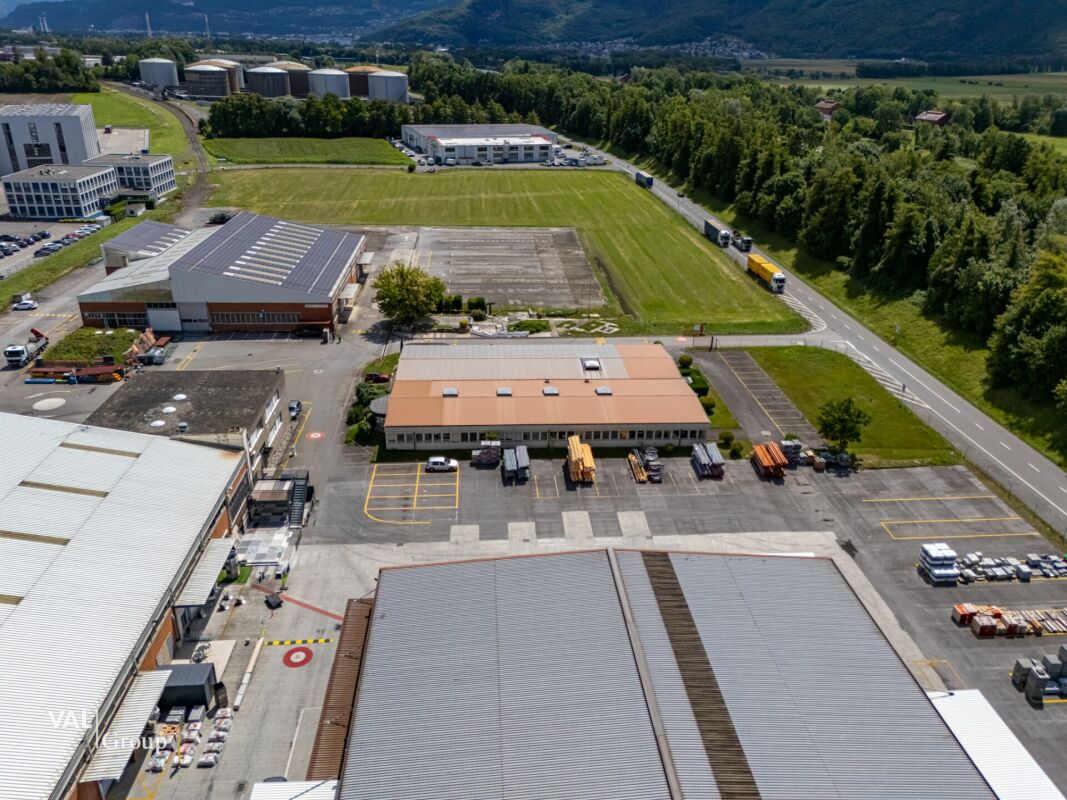 To rent: modern and bright administrative space – 1,200 m² in Aigle