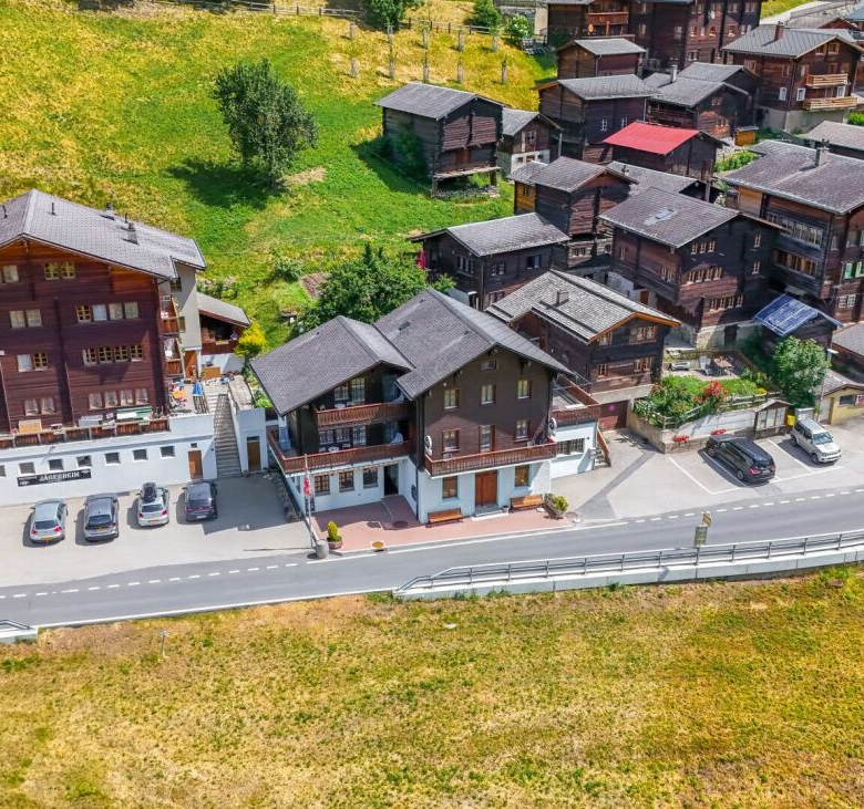 L'hôtel-restaurant Jägerheim, idéalement situé et offrant de multiples possibilités d'utilisation