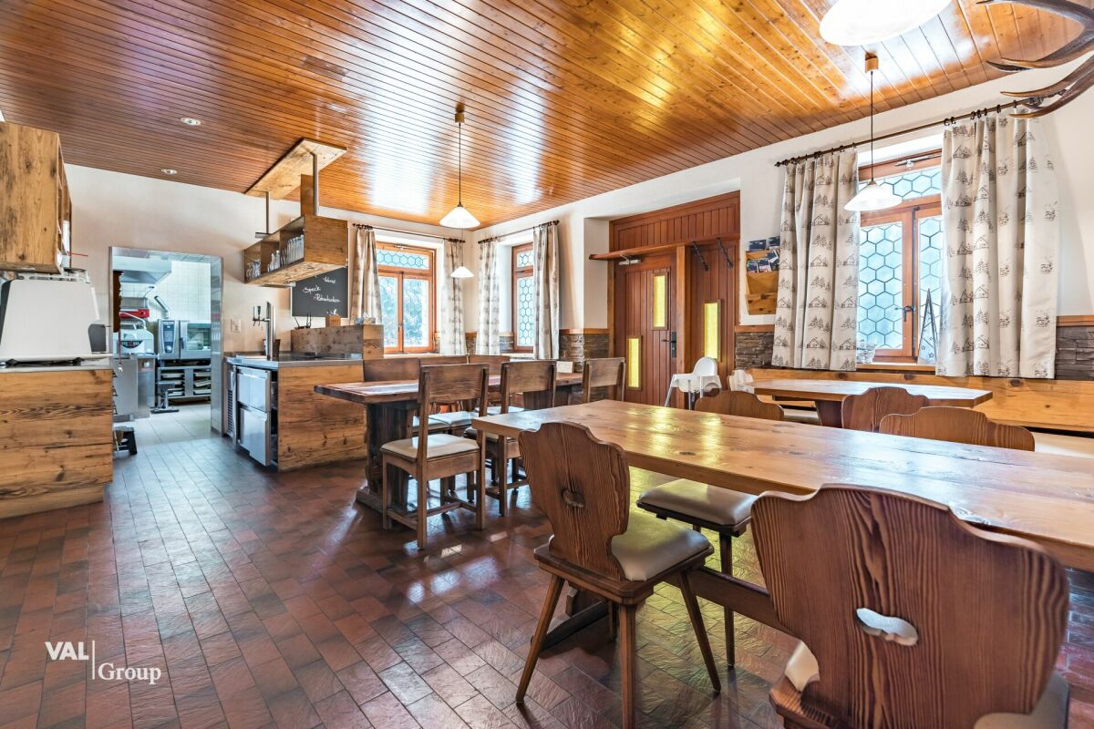 L'hôtel-restaurant Jägerheim, idéalement situé et offrant de multiples possibilités d'utilisation
