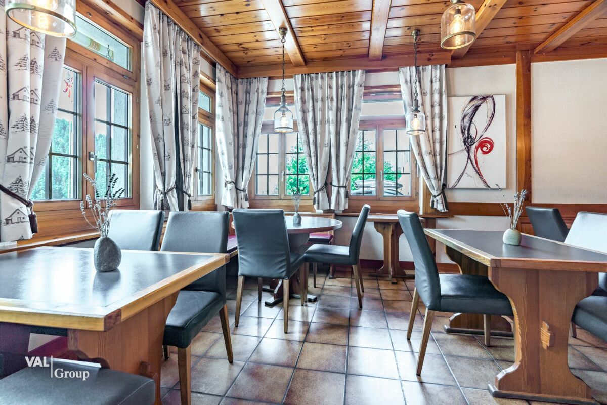 L'hôtel-restaurant Jägerheim, idéalement situé et offrant de multiples possibilités d'utilisation