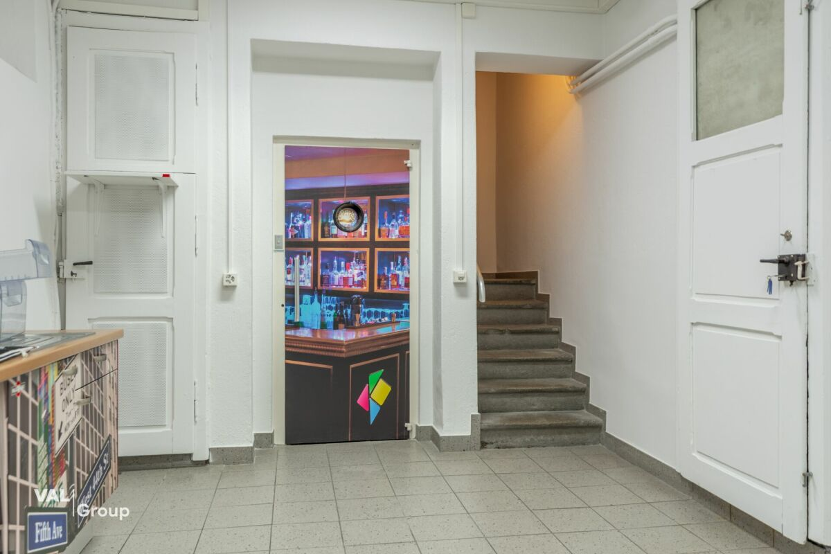 Multipurpose premises located in the heart of Brig