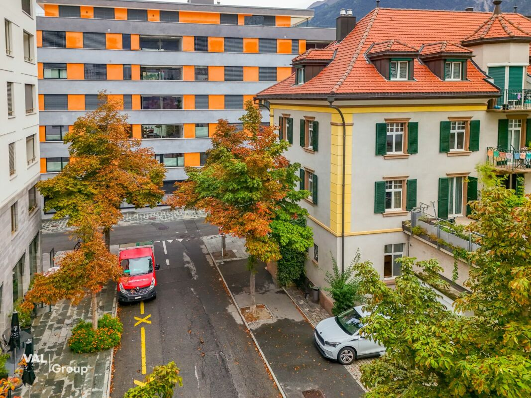 Multipurpose premises located in the heart of Brig