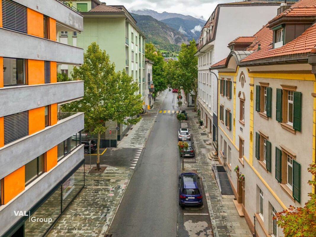 Multipurpose premises located in the heart of Brig