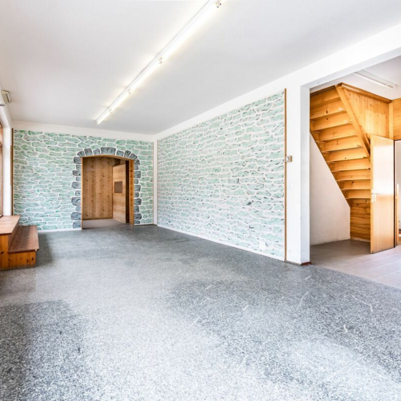 Local commercial à rénover avec possibilité de transformation en logements