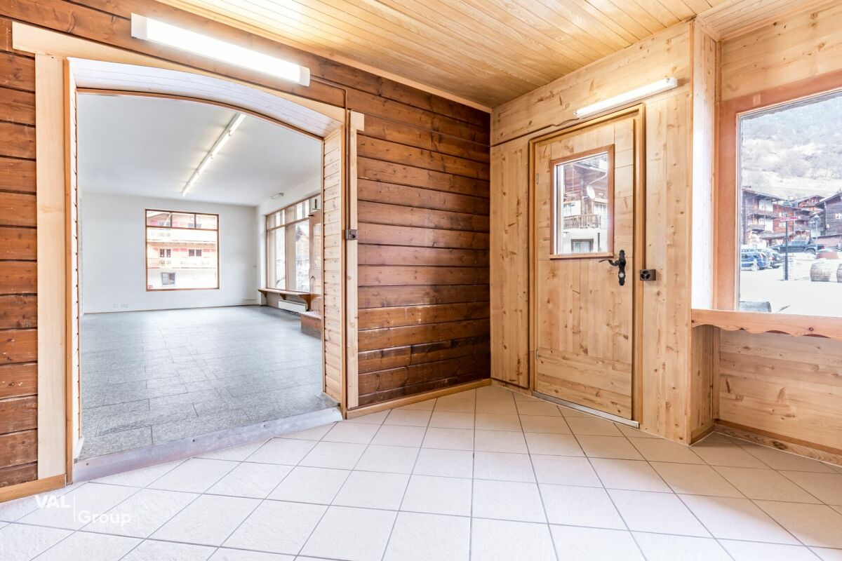 Local commercial à rénover avec possibilité de transformation en logements