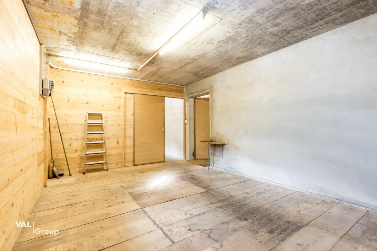Local commercial à rénover avec possibilité de transformation en logements