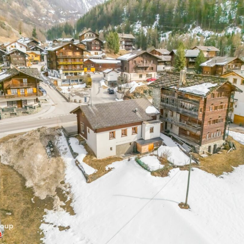 Local commercial à rénover avec possibilité de transformation en logements
