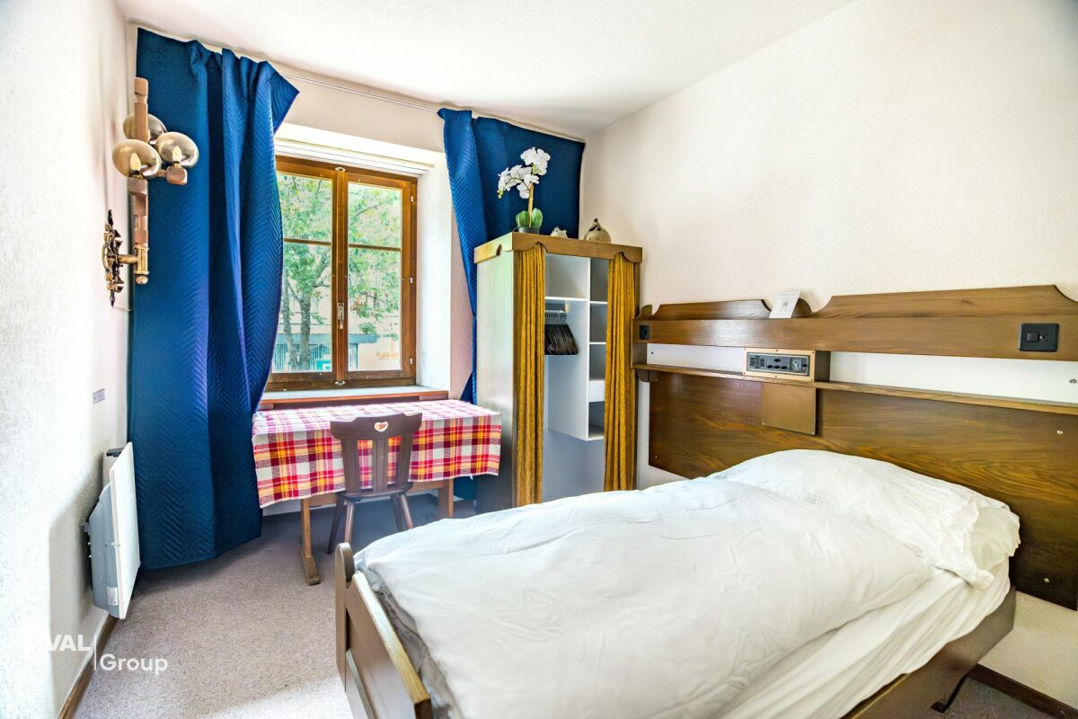 Former hotel with exceptional potential, enjoying a dreamlike panoramic location in Lötschental