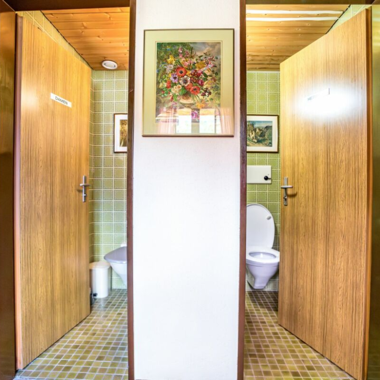 Former hotel with exceptional potential, enjoying a dreamlike panoramic location in Lötschental