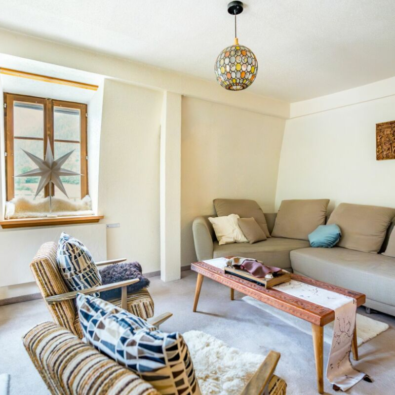 Former hotel with exceptional potential, enjoying a dreamlike panoramic location in Lötschental