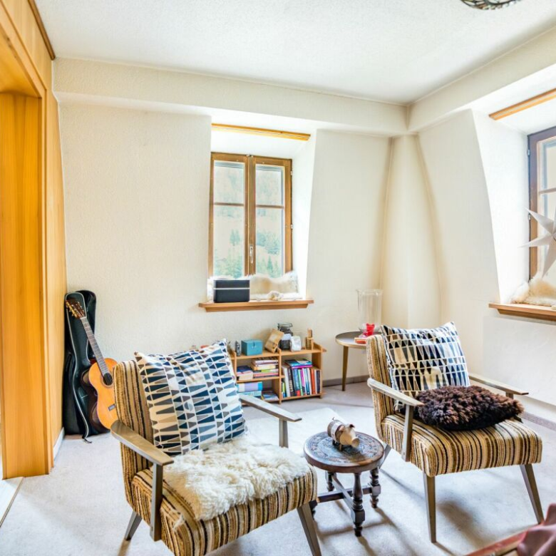 Former hotel with exceptional potential, enjoying a dreamlike panoramic location in Lötschental