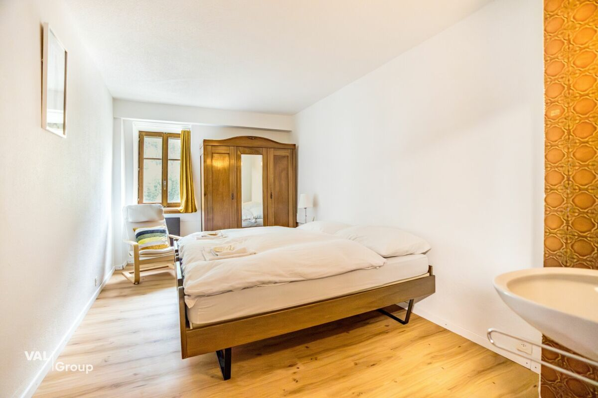 Former hotel with exceptional potential, enjoying a dreamlike panoramic location in Lötschental