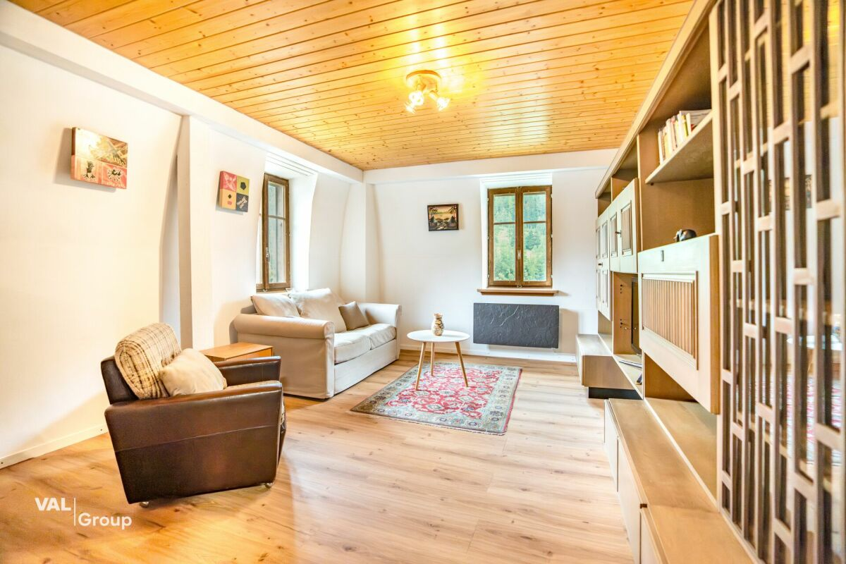 Former hotel with exceptional potential, enjoying a dreamlike panoramic location in Lötschental