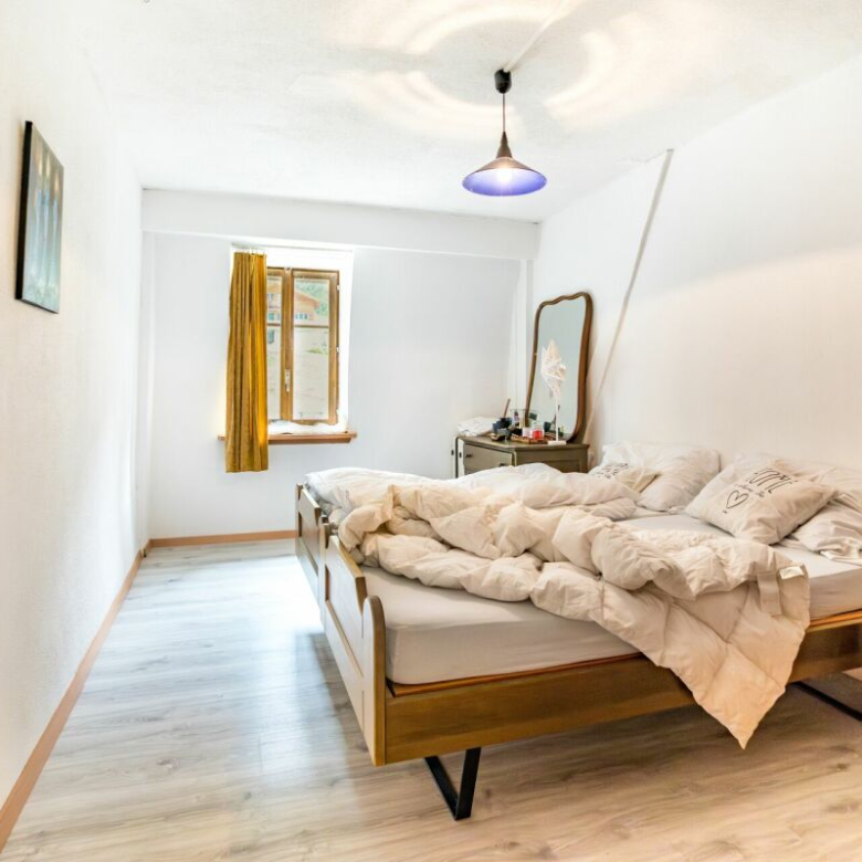 Former hotel with exceptional potential, enjoying a dreamlike panoramic location in Lötschental