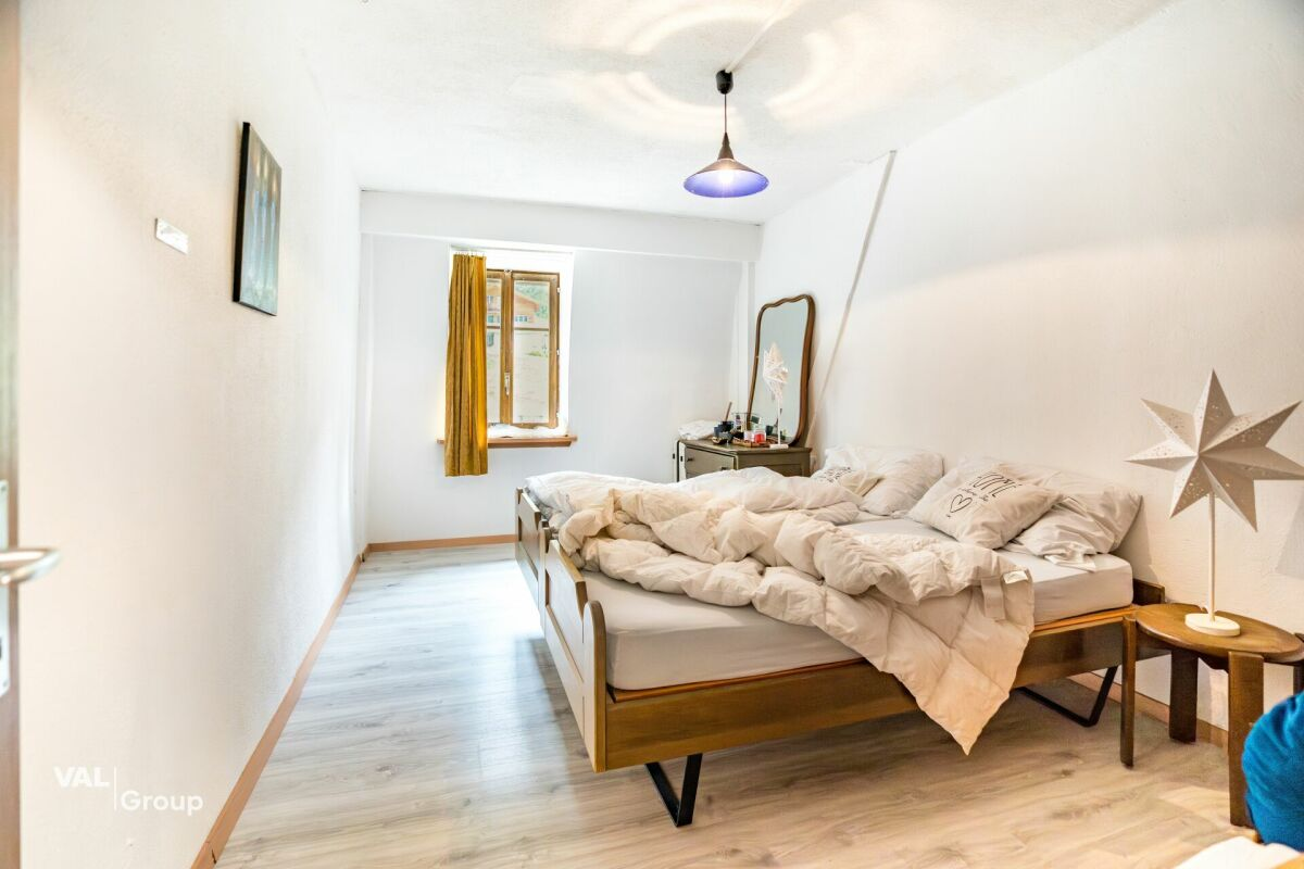 Former hotel with exceptional potential, enjoying a dreamlike panoramic location in Lötschental