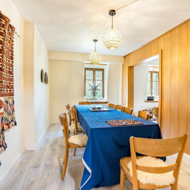 Former hotel with exceptional potential, enjoying a dreamlike panoramic location in Lötschental