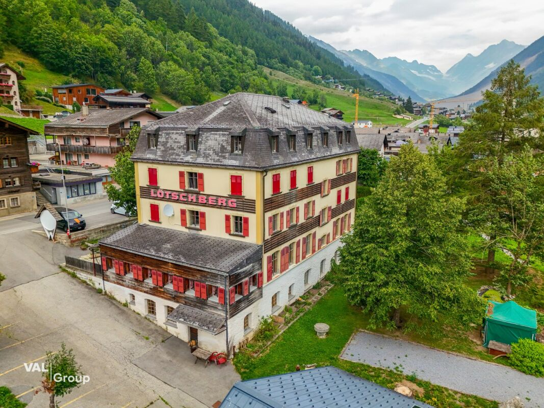 Former hotel with exceptional potential, enjoying a dreamlike panoramic location in Lötschental
