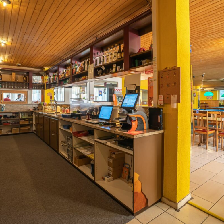 Restaurant for rent, well located
