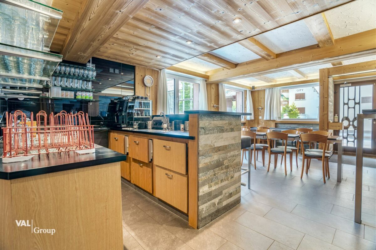 Investment Opportunity in the Heart of the Saas Valley – Hotel or Secondary Residences Authorized in Saas-Grund