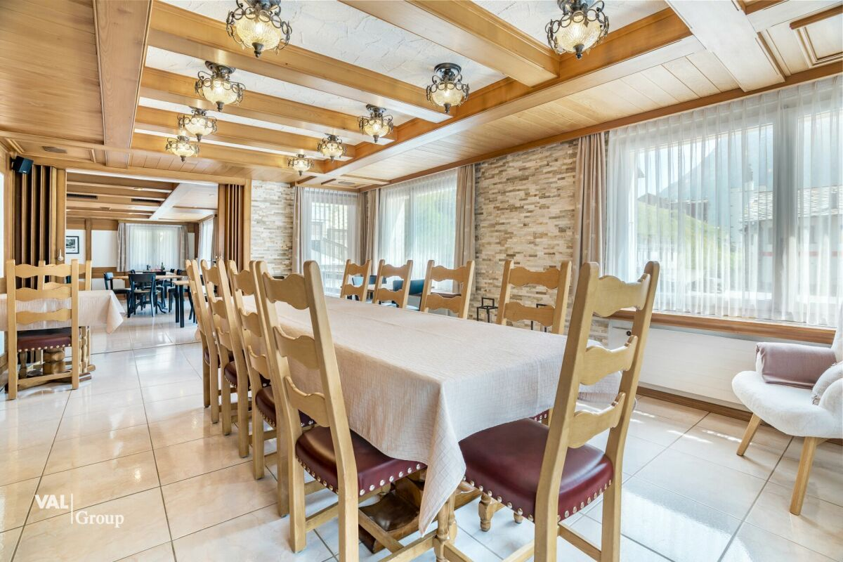 Investment Opportunity in the Heart of the Saas Valley – Hotel or Secondary Residences Authorized in Saas-Grund