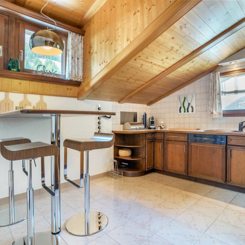 Investment Opportunity in the Heart of the Saas Valley – Hotel or Secondary Residences Authorized in Saas-Grund