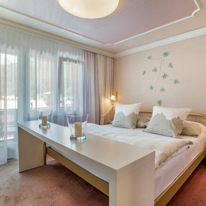 Investment Opportunity in the Heart of the Saas Valley – Hotel or Secondary Residences Authorized in Saas-Grund