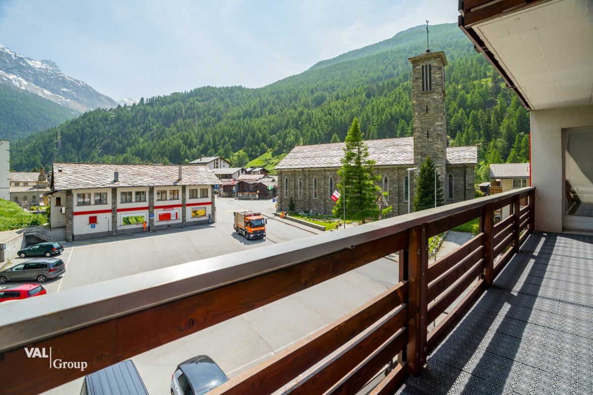 Investment Opportunity in the Heart of the Saas Valley – Hotel or Secondary Residences Authorized in Saas-Grund