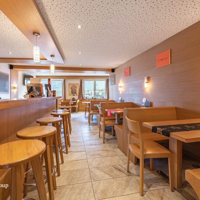 Un café-bar-restaurant charmant et chaleureux à Borzuat