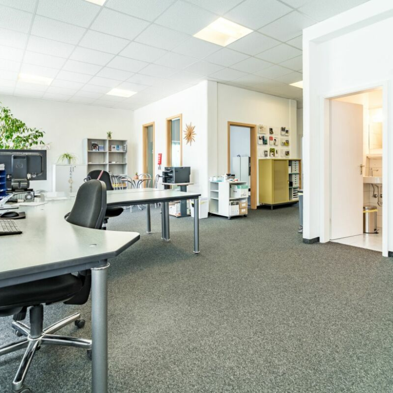 To rent: modern and bright administrative space – 1,200 m² in Aigle