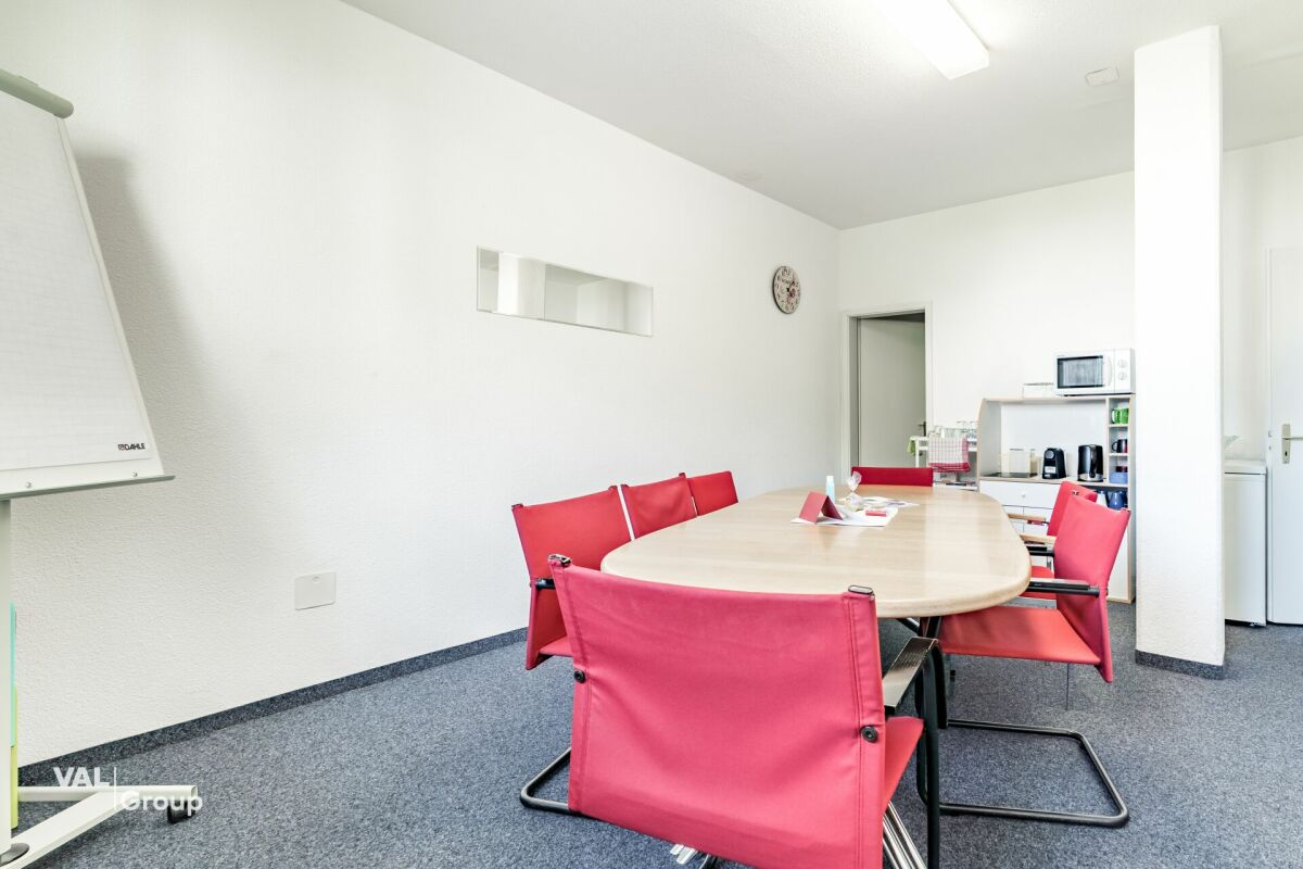 Ein vielseitiges Gewerbelokal im Herzen von Steg: Hier finden Ihre Ideen ihren Platz!