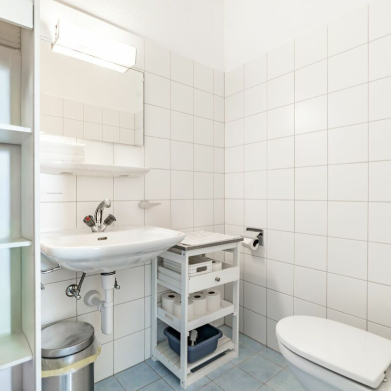 Ein vielseitiges Gewerbelokal im Herzen von Steg: Hier finden Ihre Ideen ihren Platz!