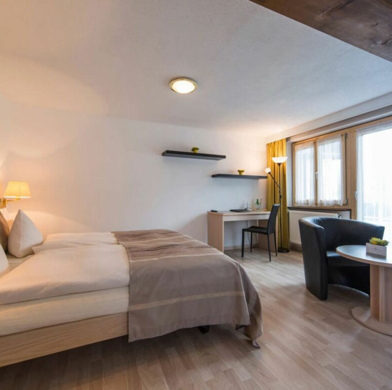 Luxushotel mit Entwicklungsprojekt auf einem Grundstück mit einer Gesamtfläche von 6 000 m²