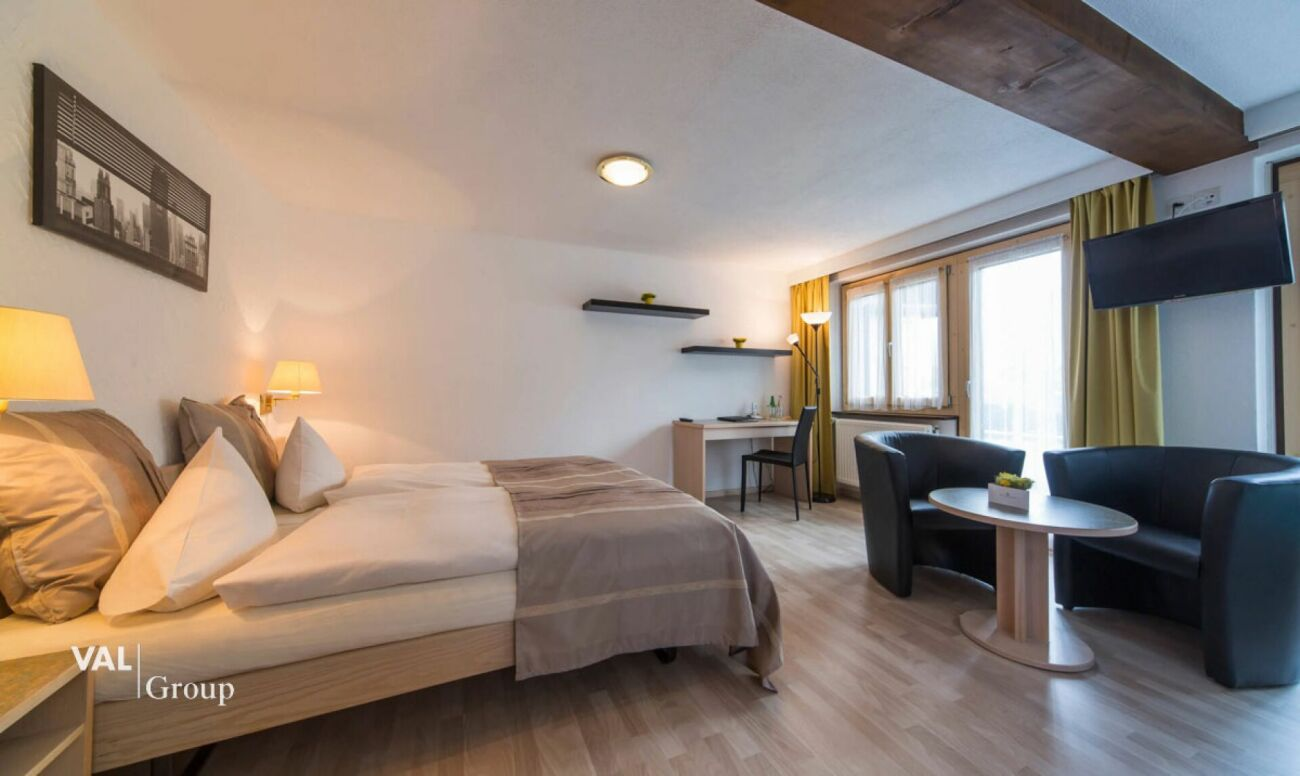 Luxushotel mit Entwicklungsprojekt auf einem Grundstück mit einer Gesamtfläche von 6 000 m²