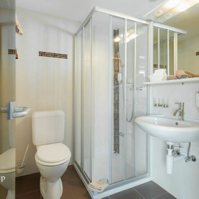 Luxushotel mit Entwicklungsprojekt auf einem Grundstück mit einer Gesamtfläche von 6 000 m²