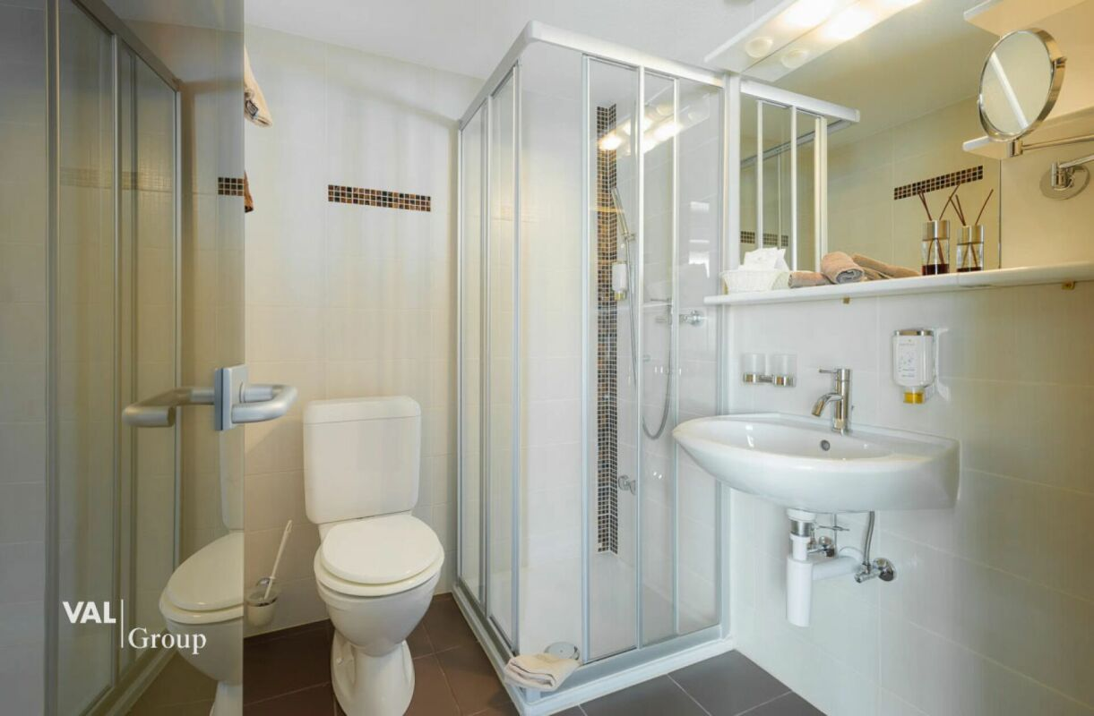 Luxushotel mit Entwicklungsprojekt auf einem Grundstück mit einer Gesamtfläche von 6 000 m²