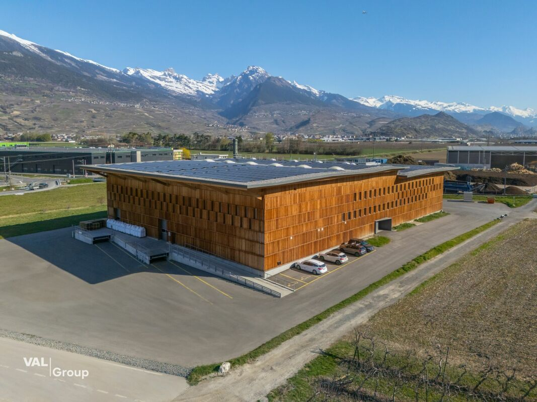 Einzigartiges Industriegebäude – Hochwertige Holzkonstruktion, vielseitige Nutzung