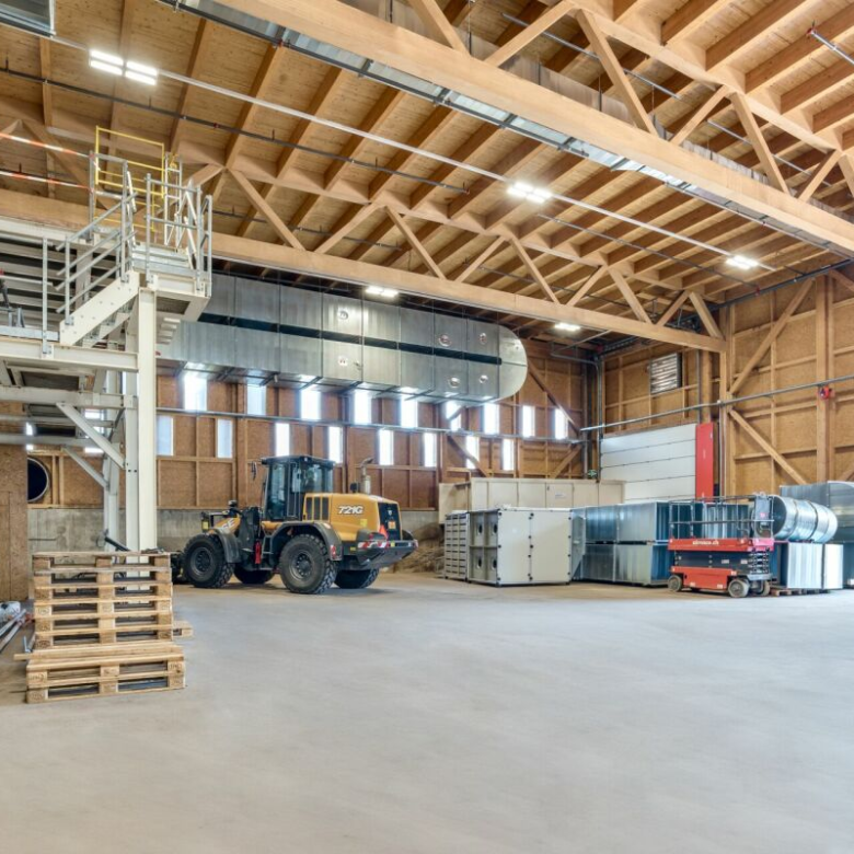 Einzigartiges Industriegebäude - Hochwertige Holzkonstruktion, vielseitige Nutzung