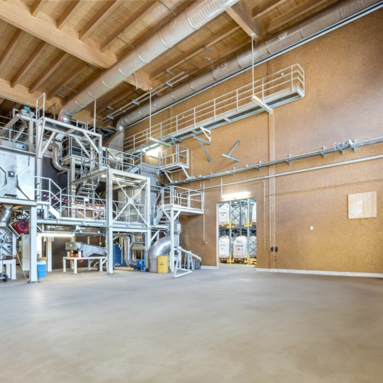 Einzigartiges Industriegebäude - Hochwertige Holzkonstruktion, vielseitige Nutzung